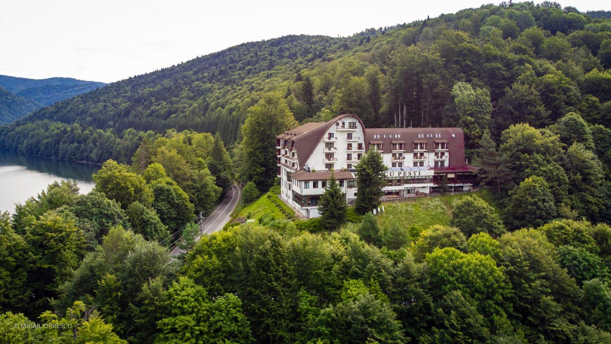 Hotel Valea Cu Pesti Capatineni-Ungureni Экстерьер фото