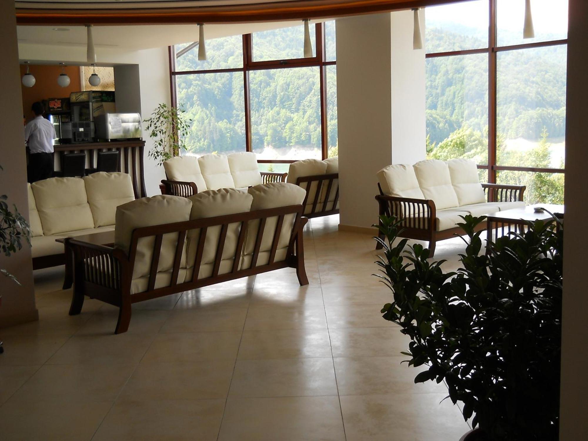 Hotel Valea Cu Pesti Capatineni-Ungureni Экстерьер фото