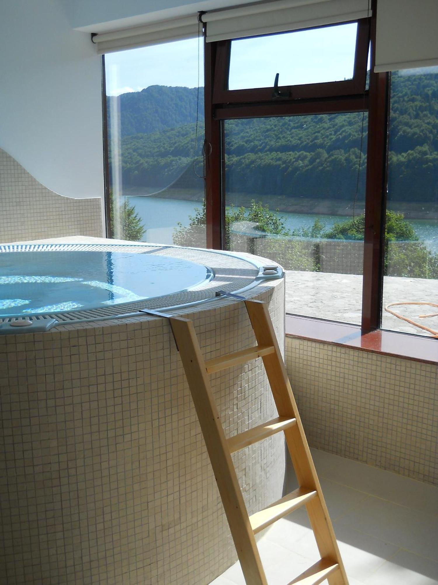 Hotel Valea Cu Pesti Capatineni-Ungureni Экстерьер фото